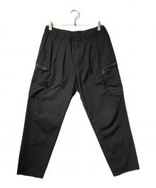 WHITE MOUNTAINEERING（ホワイトマウンテ二アニング）の古着「STRETCHED HYBRID WIDE TAPERED PANTS」｜ブラック