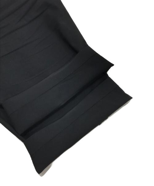 WHITE MOUNTAINEERING（ホワイトマウンテ二アニング）WHITE MOUNTAINEERING (ホワイトマウンテ二アニング) STRETCHED HYBRID WIDE TAPERED PANTS ブラックの古着・服飾アイテム