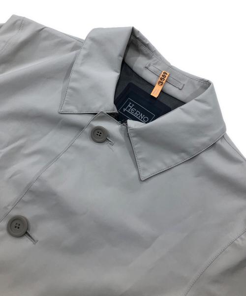 HERNO（ヘルノ）HERNO (ヘルノ) LAMINAR GORE-TEXステンカラーコート アイボリー サイズ:48の古着・服飾アイテム