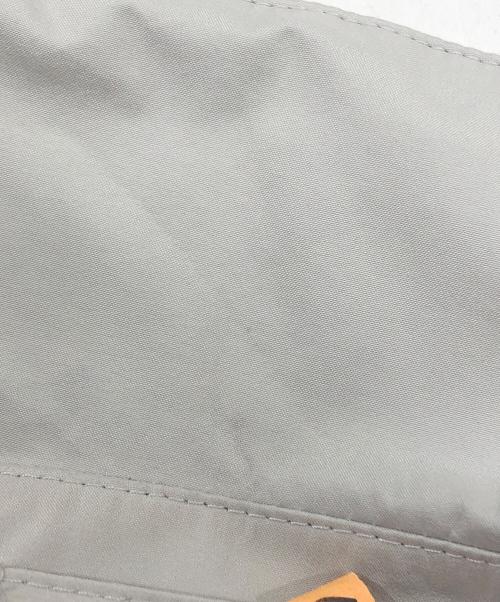 HERNO（ヘルノ）HERNO (ヘルノ) LAMINAR GORE-TEXステンカラーコート アイボリー サイズ:48の古着・服飾アイテム