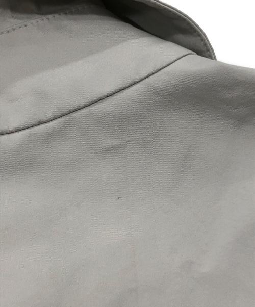 HERNO（ヘルノ）HERNO (ヘルノ) LAMINAR GORE-TEXステンカラーコート アイボリー サイズ:48の古着・服飾アイテム