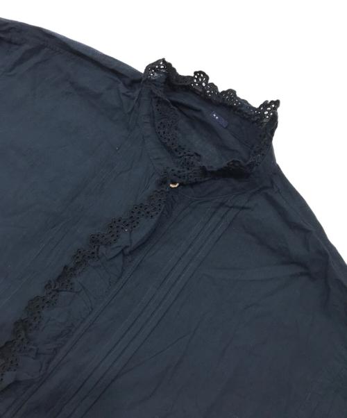 45R（フォーティファイブ・アール）45R (フォーティファイブ・アール) 春風インドカディのフリルブラウス ネイビー サイズ:2の古着・服飾アイテム