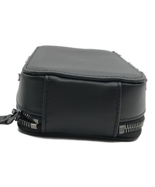 EMPORIO ARMANI（エンポリオアルマーニ）EMPORIO ARMANI (エンポリオアルマーニ) ミニショルダーフォンケース ブラック 未使用品の古着・服飾アイテム