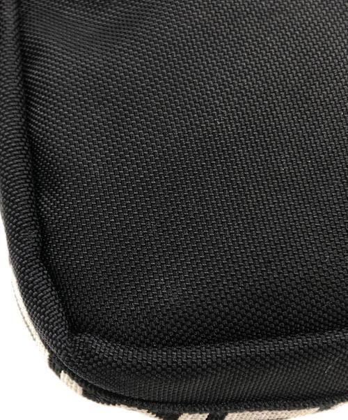 SUPREME（シュプリーム）Supreme (シュプリーム) Shoulder Bag ブラックの古着・服飾アイテム