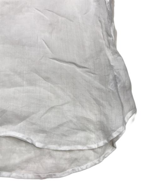 Whim Gazette（ウィムガゼット）Whim Gazette (ウィムガゼット) クルーネックラミーブラウス/バックボタンブラウス ホワイト サイズ:Fの古着・服飾アイテム