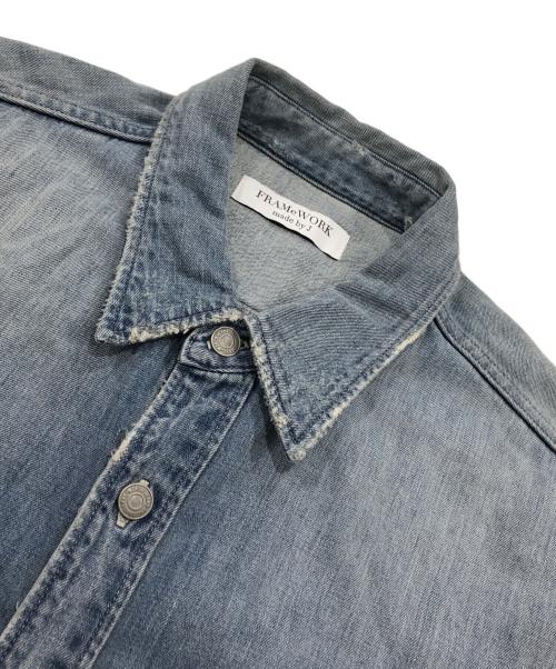 FRAMeWORK（フレームワーク）FRAMeWORK (フレームワーク) Johnbull (ジョンブル) ダメージシャンブレーシャツ インディゴ サイズ:freeの古着・服飾アイテム