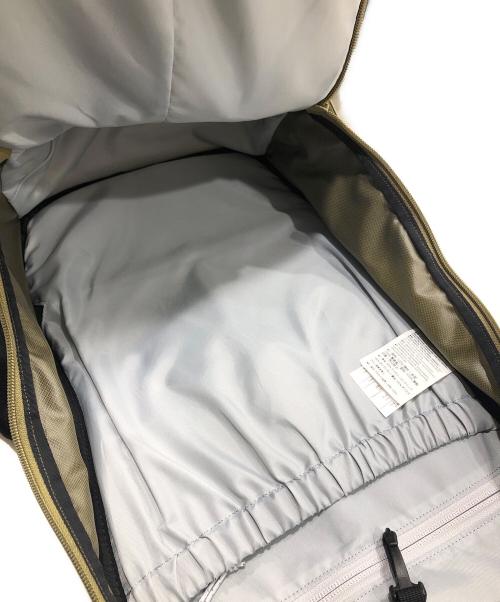 ARC'TERYX（アークテリクス）ARC'TERYX (アークテリクス) MANTIS 26L BACKPACK カーキの古着・服飾アイテム