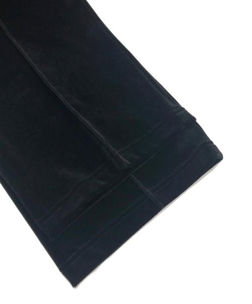 VELOUR NOIR by FOXEY NEWYORK（ベロア ノワール by フォクシー ニューヨーク）VELOUR NOIR by FOXEY NEWYORK (ベロア ノワール by フォクシー ニューヨーク) ベロアセットアップ ブラック サイズ:38の古着・服飾アイテム