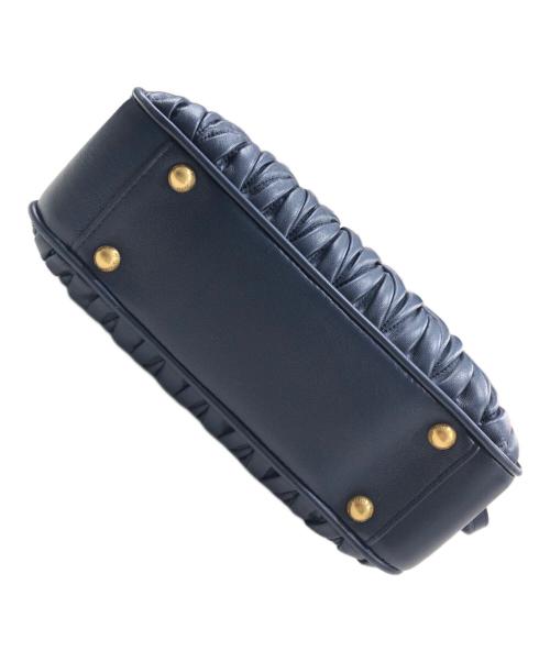 MIU MIU（ミュウミュウ）MIU MIU (ミュウミュウ) アルカディ マテラッセナッパレザーバッグ ブルーの古着・服飾アイテム
