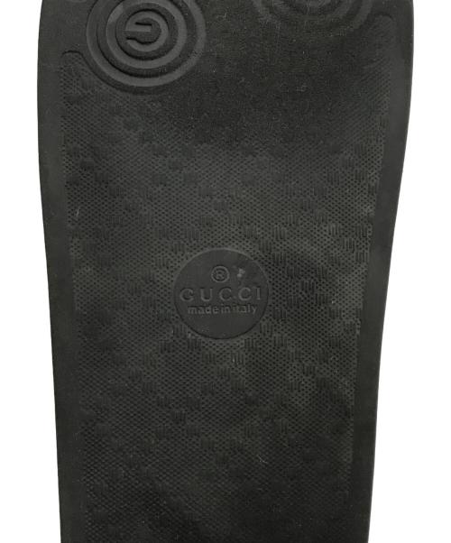 GUCCI（グッチ）GUCCI (グッチ) ロゴスライドサンダル/サンダル ブラック サイズ:7の古着・服飾アイテム