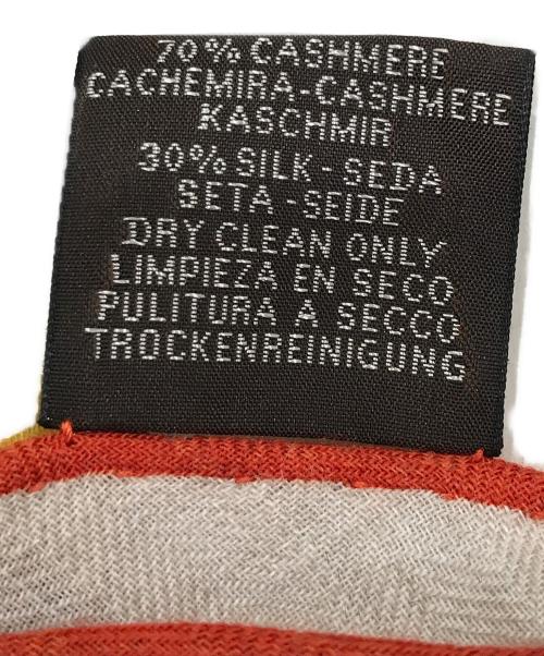 HERMES（エルメス）HERMES (エルメス) トライアングルジェアン スカーフの古着・服飾アイテム