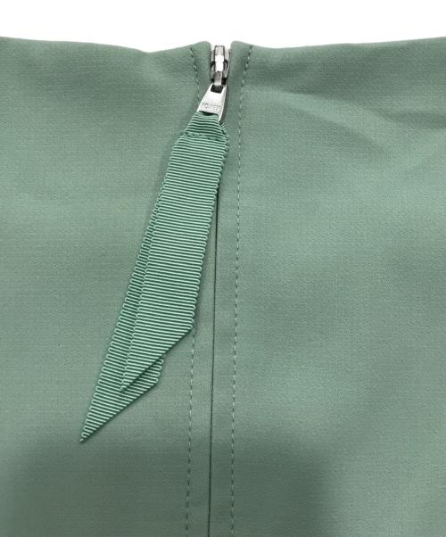 FOXEY NEWYORK（フォクシーニューヨーク）FOXEY NEWYORK (フォクシーニューヨーク) ノースリーブワンピース/ワンピース グリーン サイズ:40の古着・服飾アイテム