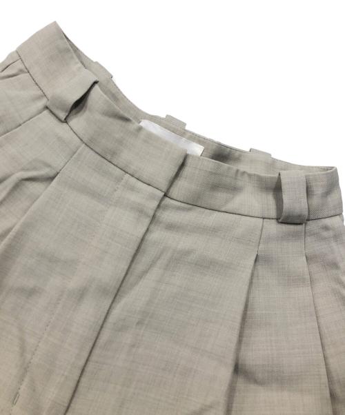 TODAYFUL（トゥデイフル）TODAYFUL (トゥデイフル) Highwaist Tuck Trousers/タックパンツ/ハイウエストパンツ ベージュ サイズ:36の古着・服飾アイテム