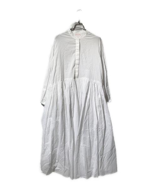 BEARDSLEY（ビアズリー）BEARDSLEY (ビアズリー) ギャザーワンピース／シャツワンピース ホワイトの古着・服飾アイテム