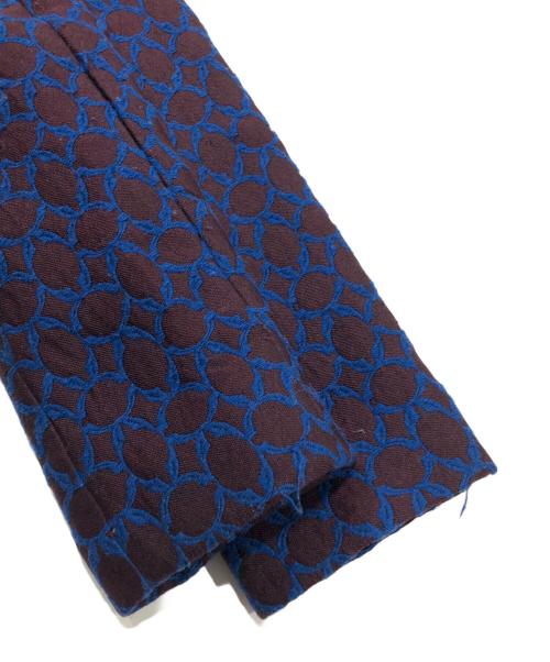 VIVIENNE TAM（ヴィヴィアンタム）VIVIENNE TAM (ヴィヴィアンタム) モノグラム刺繍ジップコート ブラウン×ネイビーの古着・服飾アイテム