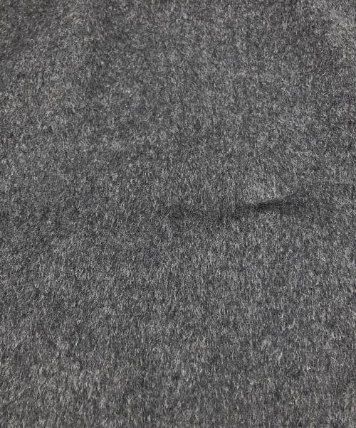 COS（コス）COS (コス) ウールブレンドケープ グレー サイズ:F 未使用品の古着・服飾アイテム