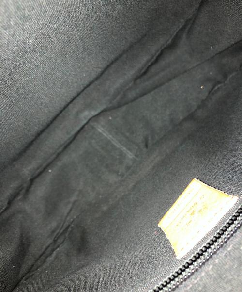 IL BISONTE（イル ビゾンテ）IL BISONTE (イル ビゾンテ) レザーショルダーバッグ ブラックの古着・服飾アイテム