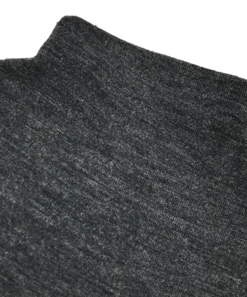 FENDI（フェンディ）FENDI (フェンディ) ノースリーブラメニット/タートルネックニット グレー サイズ:36の古着・服飾アイテム