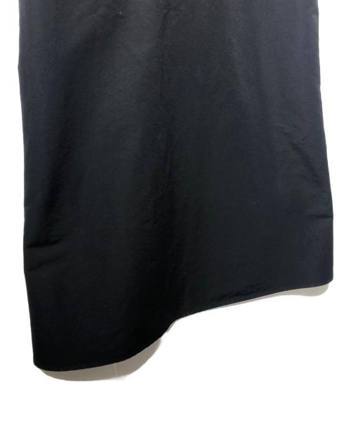 THE RERACS（ザ リラクス）THE RERACS (ザ リラクス) エプロンドレスジャンパースカート ブラック サイズ:36の古着・服飾アイテム