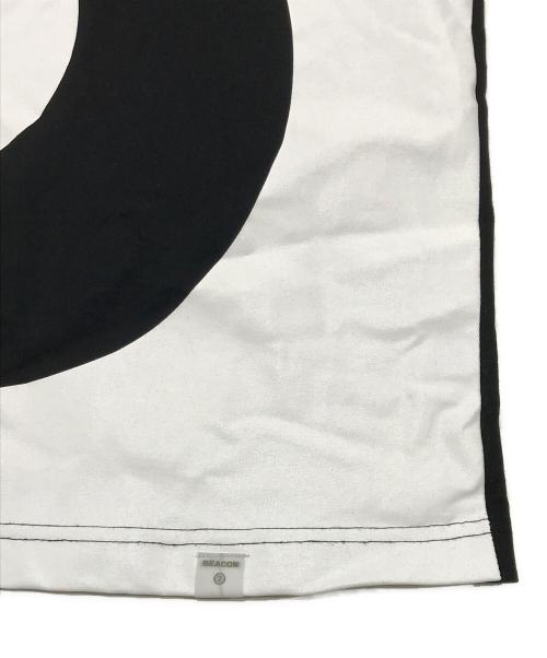 kolor/BEACON（カラービーコン）kolor/BEACON (カラービーコン) ビックプリントTシャツ ホワイト×ブラック サイズ:2の古着・服飾アイテム