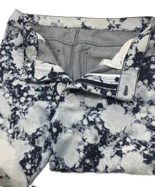 LOUIS VUITTON（ルイ ヴィトン）LOUIS VUITTON (ルイ ヴィトン) ポピードロシーフレアジーンズ ホワイト×インディゴ サイズ:83.5cm　W33の古着・服飾アイテム