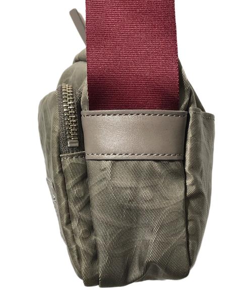 Vivienne Westwood（ヴィヴィアンウエストウッド）Vivienne Westwood (ヴィヴィアンウエストウッド) ORBエンボスクロスボディバッグ ブラウンの古着・服飾アイテム