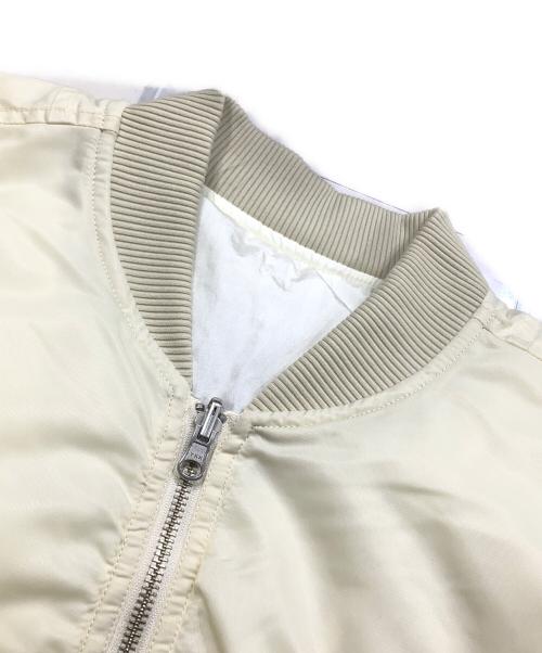 MAISON SPECIAL（メゾンスペシャル）MAISON SPECIAL (メゾンスペシャル) リバーシブルナイロンオーバーMA-1 アイボリー サイズ:FREEの古着・服飾アイテム