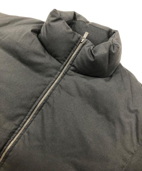 BEAUTY&YOUTH（ビューティーアンドユース）BEAUTY&YOUTH (ビューティーアンドユース) スタンドカラーダウンジャケット ブラック サイズ:Ｍの古着・服飾アイテム