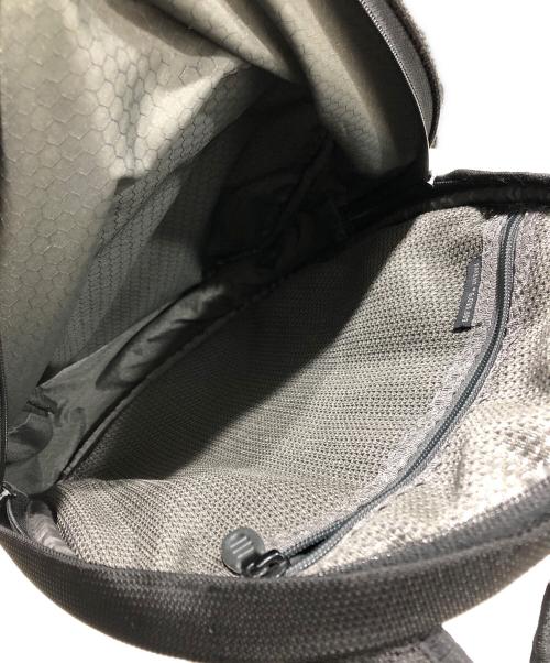 TUMI（トゥミ）TUMI (トゥミ) ショルダーバッグ ブラックの古着・服飾アイテム