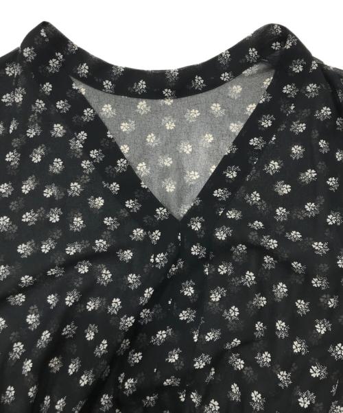 SOULEIADO（ソレイアード）SOULEIADO (ソレイアード) Vネックプリントギャザーワンピース/花柄ワンピース ブラック サイズ:36の古着・服飾アイテム