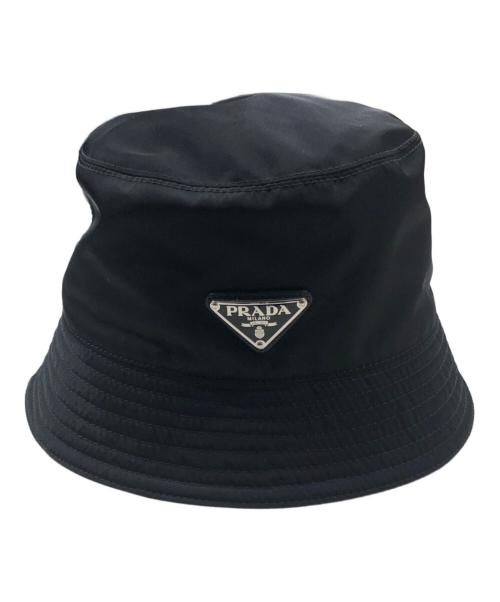 PRADA（プラダ）PRADA (プラダ) ロゴプレートバケットハット ブラック サイズ:Lの古着・服飾アイテム