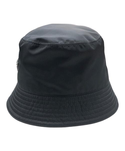 PRADA（プラダ）PRADA (プラダ) ロゴプレートバケットハット ブラック サイズ:Lの古着・服飾アイテム