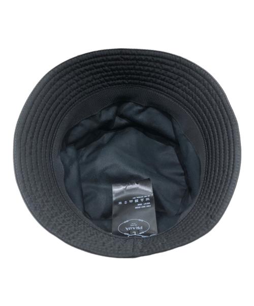 PRADA（プラダ）PRADA (プラダ) ロゴプレートバケットハット ブラック サイズ:Lの古着・服飾アイテム