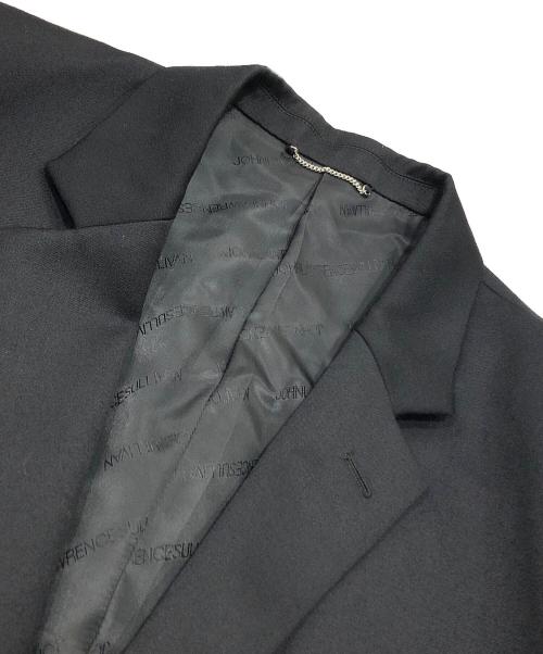 JOHN LAWRENCE SULLIVAN（ジョン ローレンス サリバン）JOHN LAWRENCE SULLIVAN (ジョン ローレンス サリバン) WOOL SATIN SINGLE JACKET ブラック サイズ:46の古着・服飾アイテム