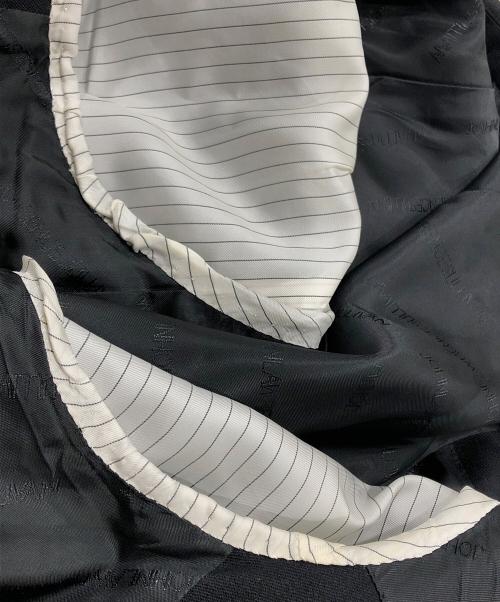 JOHN LAWRENCE SULLIVAN（ジョン ローレンス サリバン）JOHN LAWRENCE SULLIVAN (ジョン ローレンス サリバン) WOOL SATIN SINGLE JACKET ブラック サイズ:46の古着・服飾アイテム