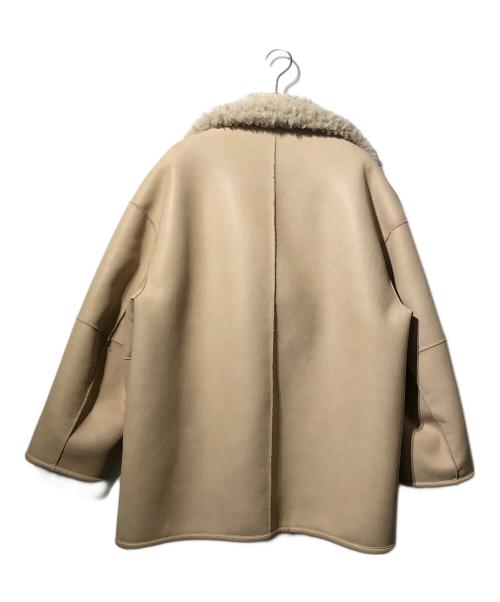 ETRE（エトレ）etre (エトレ) リバーシブルムートンミドルコート ベージュ サイズ:Ｓの古着・服飾アイテム