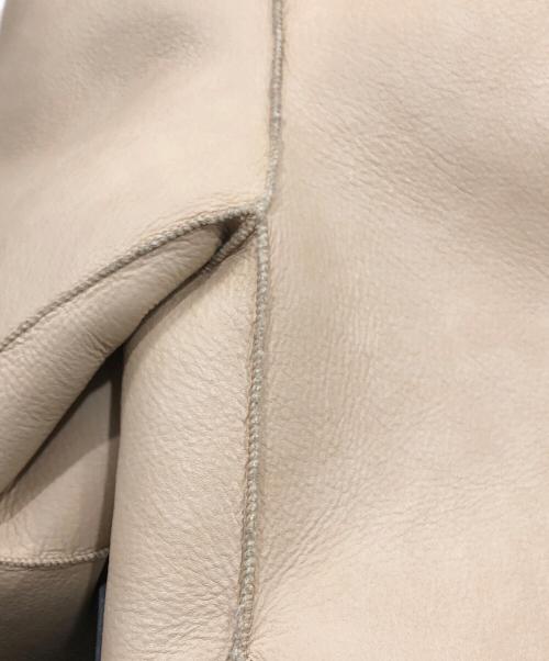 ETRE（エトレ）etre (エトレ) リバーシブルムートンミドルコート ベージュ サイズ:Ｓの古着・服飾アイテム