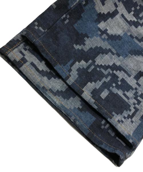 KENZO（ケンゾー）KENZO (ケンゾー) ピクセルローズプリントデニムパンツ インディゴ サイズ:Ｗ29の古着・服飾アイテム