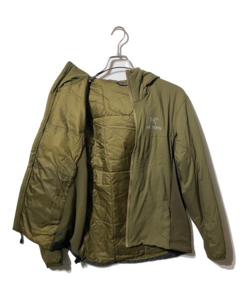 ARC'TERYX（アークテリクス）ARC'TERYX (アークテリクス) ATOM AR HOODY ARCADIA オリーブ サイズ:Sの古着・服飾アイテム