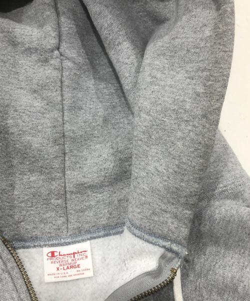 Champion REVERSE WEAVE（チャンピオン リバース ウィーブ）Champion REVERSE WEAVE (チャンピオン リバース ウィーブ) ジップパーカー グレー サイズ:XLの古着・服飾アイテム
