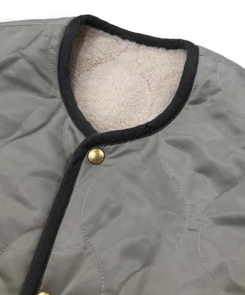 Traditional Weatherwear（トラディショナルウェザーウェア）Traditional Weatherwear (トラディショナルウェザーウェア) リバーシブル QUILT MID ジャケット ベージュ サイズ:36の古着・服飾アイテム