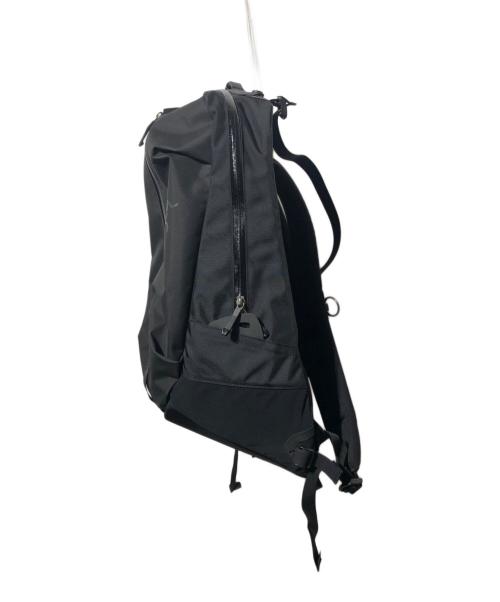 ARC'TERYX（アークテリクス）ARC'TERYX (アークテリクス) リュック/ARRO 22 BACKPACK（アロー22　バックパック） ブラックの古着・服飾アイテム