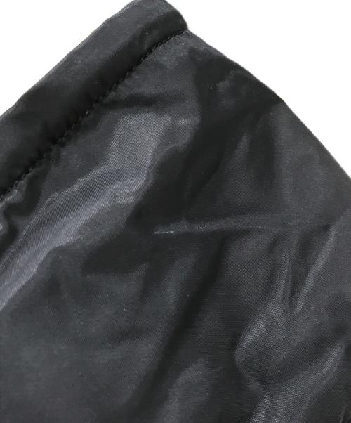 N°21（ヌメロヴェントゥーノ）N°21 (ヌメロヴェントゥーノ) ロゴバックパック ブラックの古着・服飾アイテム