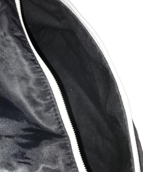 N°21（ヌメロヴェントゥーノ）N°21 (ヌメロヴェントゥーノ) ロゴバックパック ブラックの古着・服飾アイテム