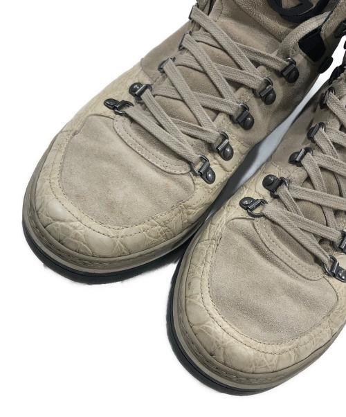 GUCCI（グッチ）GUCCI (グッチ) スウェードハイカットスニーカー ベージュ サイズ:9の古着・服飾アイテム