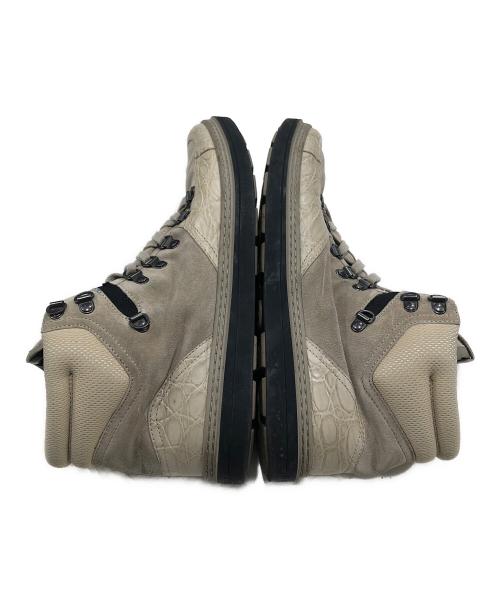 GUCCI（グッチ）GUCCI (グッチ) スウェードハイカットスニーカー ベージュ サイズ:9の古着・服飾アイテム