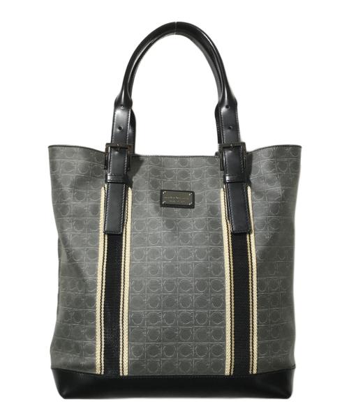 Salvatore Ferragamo（サルヴァトーレ フェラガモ）Salvatore Ferragamo (サルヴァトーレ フェラガモ) ガンチーニモノグラムPVCトートバッグ グレーの古着・服飾アイテム