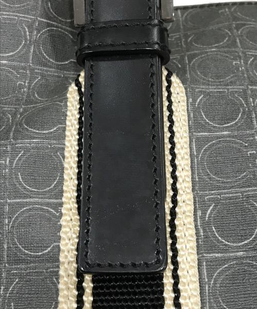 Salvatore Ferragamo（サルヴァトーレ フェラガモ）Salvatore Ferragamo (サルヴァトーレ フェラガモ) ガンチーニモノグラムPVCトートバッグ グレーの古着・服飾アイテム