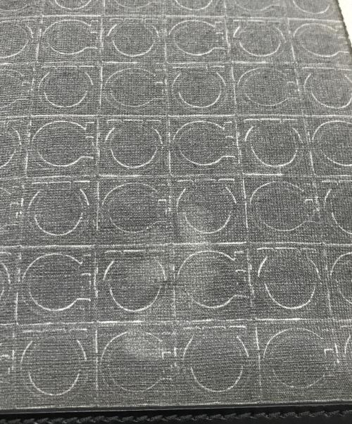 Salvatore Ferragamo（サルヴァトーレ フェラガモ）Salvatore Ferragamo (サルヴァトーレ フェラガモ) ガンチーニモノグラムPVCトートバッグ グレーの古着・服飾アイテム