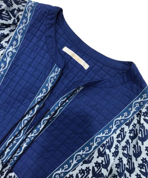 Pondichery（ポンディシェリ）Pondichery (ポンディシェリ) 総柄ワンピース/長袖ワンピース ブルー サイズ:Freeの古着・服飾アイテム